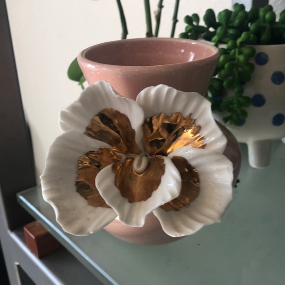 Gorgeous anthology small decorative vase